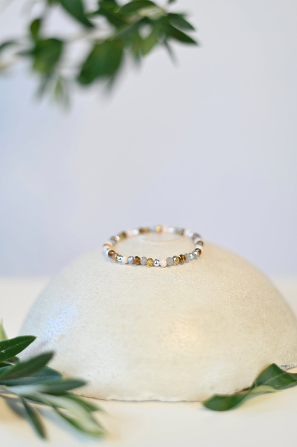 Armbandset 'M' - gold und braune Kombination aus Gliederketten und Perlenarmband