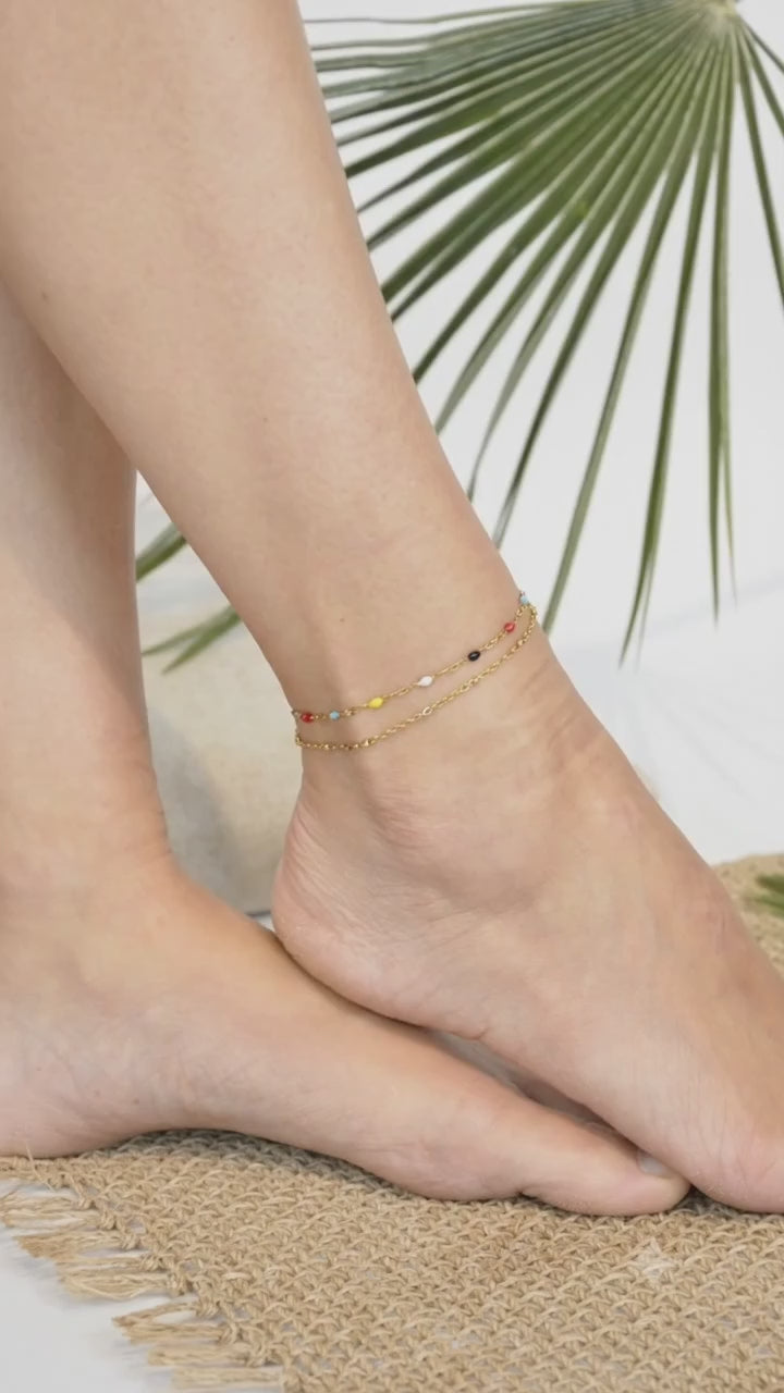 Goldene Fußkette mit bunten Emaille-Details – Verstellbares Fußbändchen für Damen