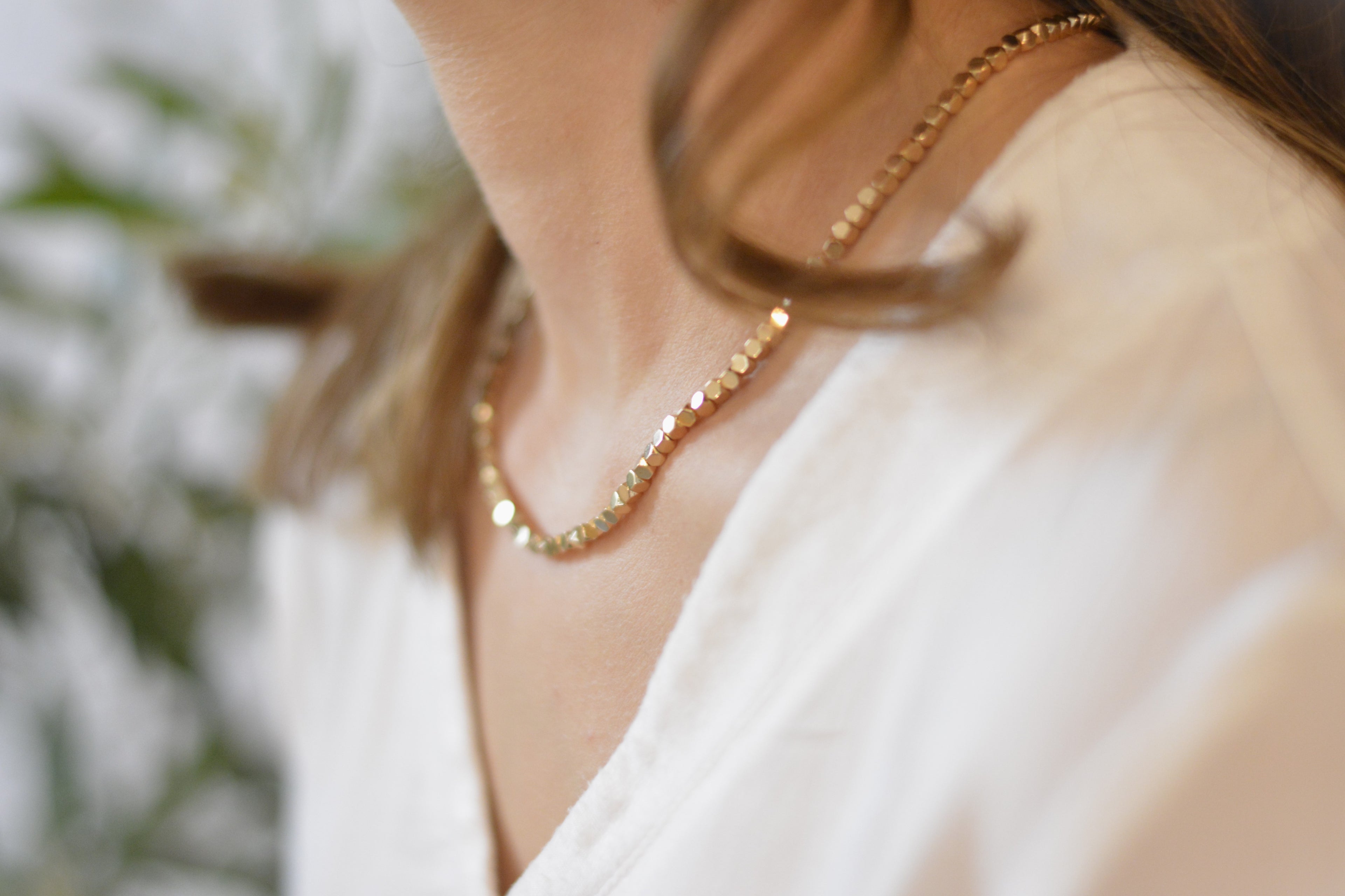 Elegantes Collier aus vergoldeten Hexagon-Elementen (auch in silber verfügbar)