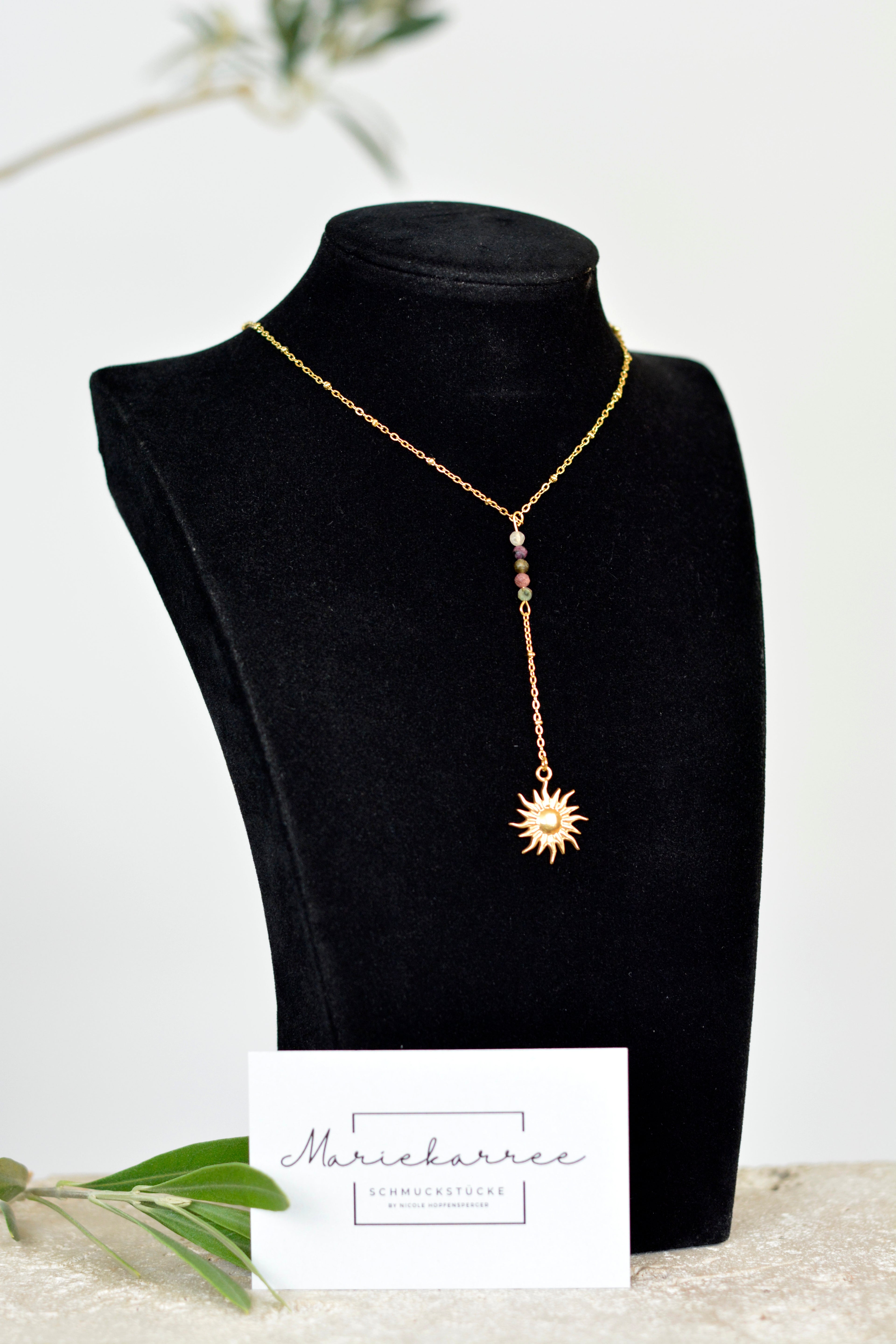 Turmalin Y‑Kette mit Sonnenanhänger modern zeitlos