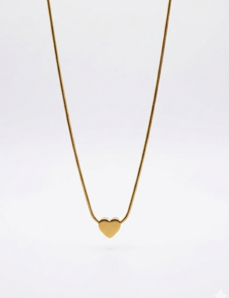 Halskette „Pure Heart“ – Goldene Schlangenkette mit Herz-Slider