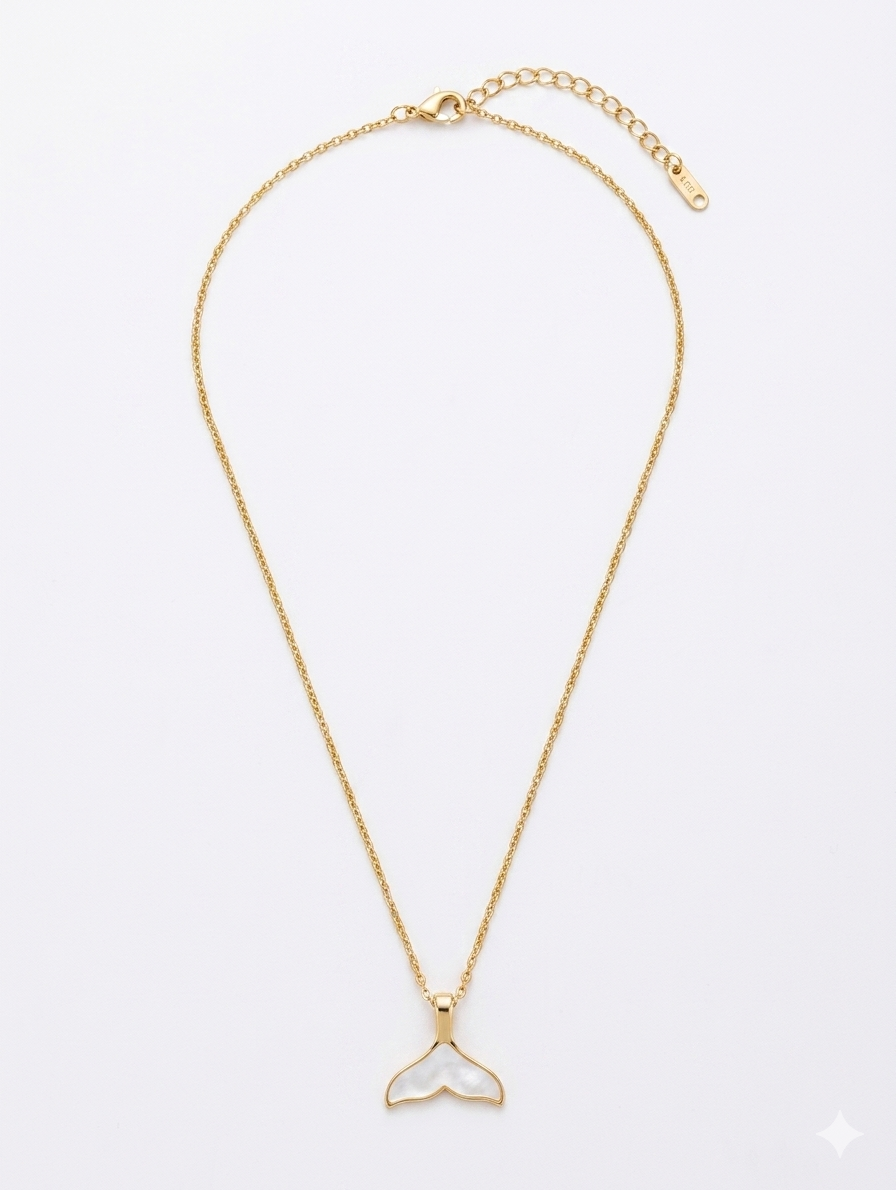 Maritime Statement-Kette: Goldene Walflosse mit schimmerndem Finish