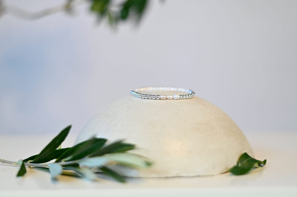 Modern Pearl Bracelet – Hämatit-Perlenarmband silber-glänzend