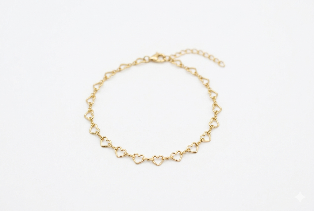 Goldenes Gliederarmband mit feinen Herz-Elementen