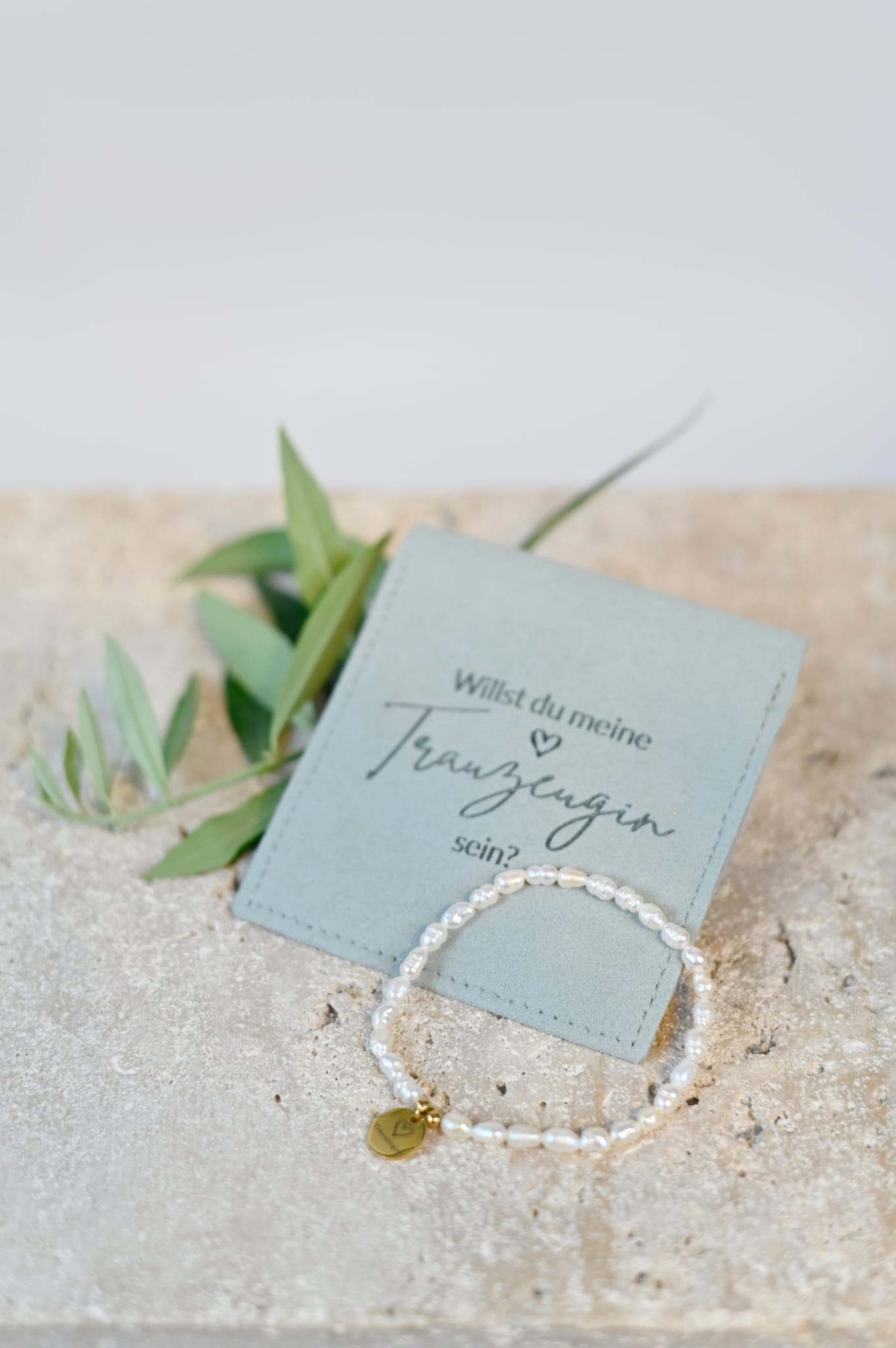 Süßwasserperlen Armband Trauzeugin fragen – Willst du meine Trauzeugin sein? Willst du mein Taufpate/in sein? Geschenkarmband mit Gravur-Plättchen, Perlenarmband Hochzeit