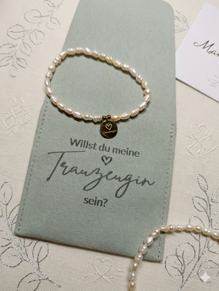 Süßwasserperlen Armband Trauzeugin fragen – Willst du meine Trauzeugin sein? Geschenkarmband mit Gravur-Plättchen, Perlenarmband Hochzeit