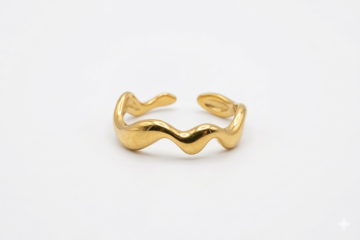 Goldener Wellen-Ring „Wave“ – modernes Design