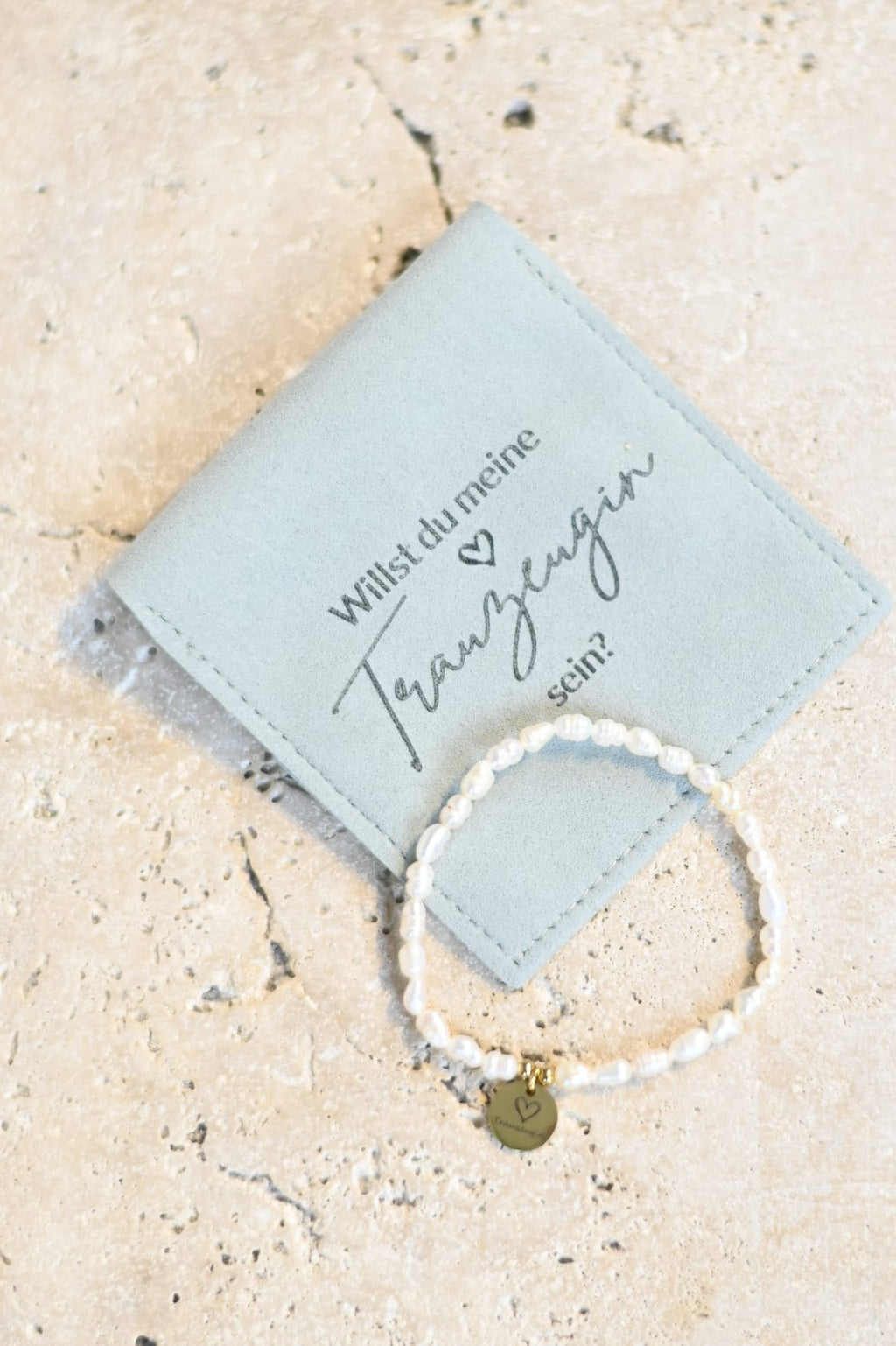 Süßwasserperlen Armband Trauzeugin fragen – Willst du meine Trauzeugin sein? Willst du mein Taufpate/in sein? Geschenkarmband mit Gravur-Plättchen, Perlenarmband Hochzeit