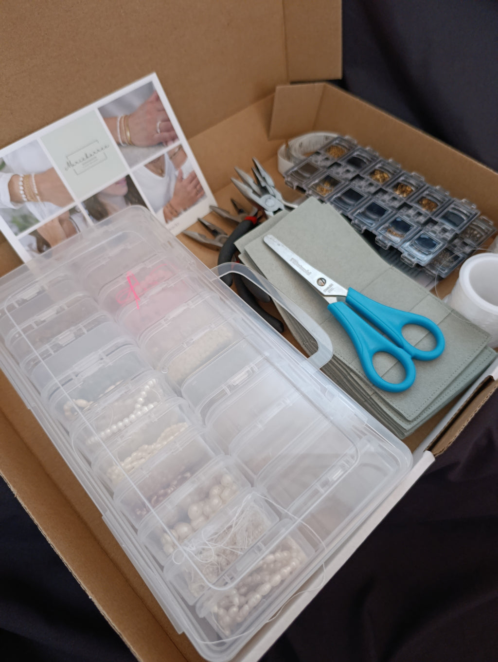 Süßwasserperlen DIY Armband Box – Perfekt für JGA und Mädelsabend