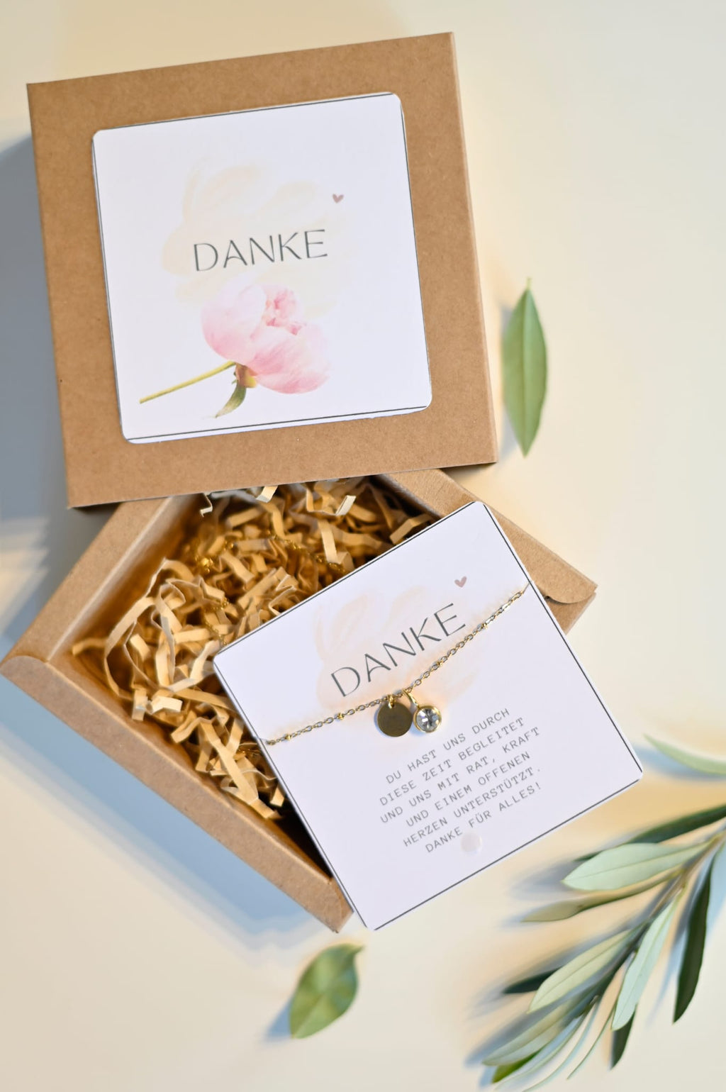 Kette - Geschenk für Deine Hebamme - Pfingstrose inkl. Geschenkverpackung