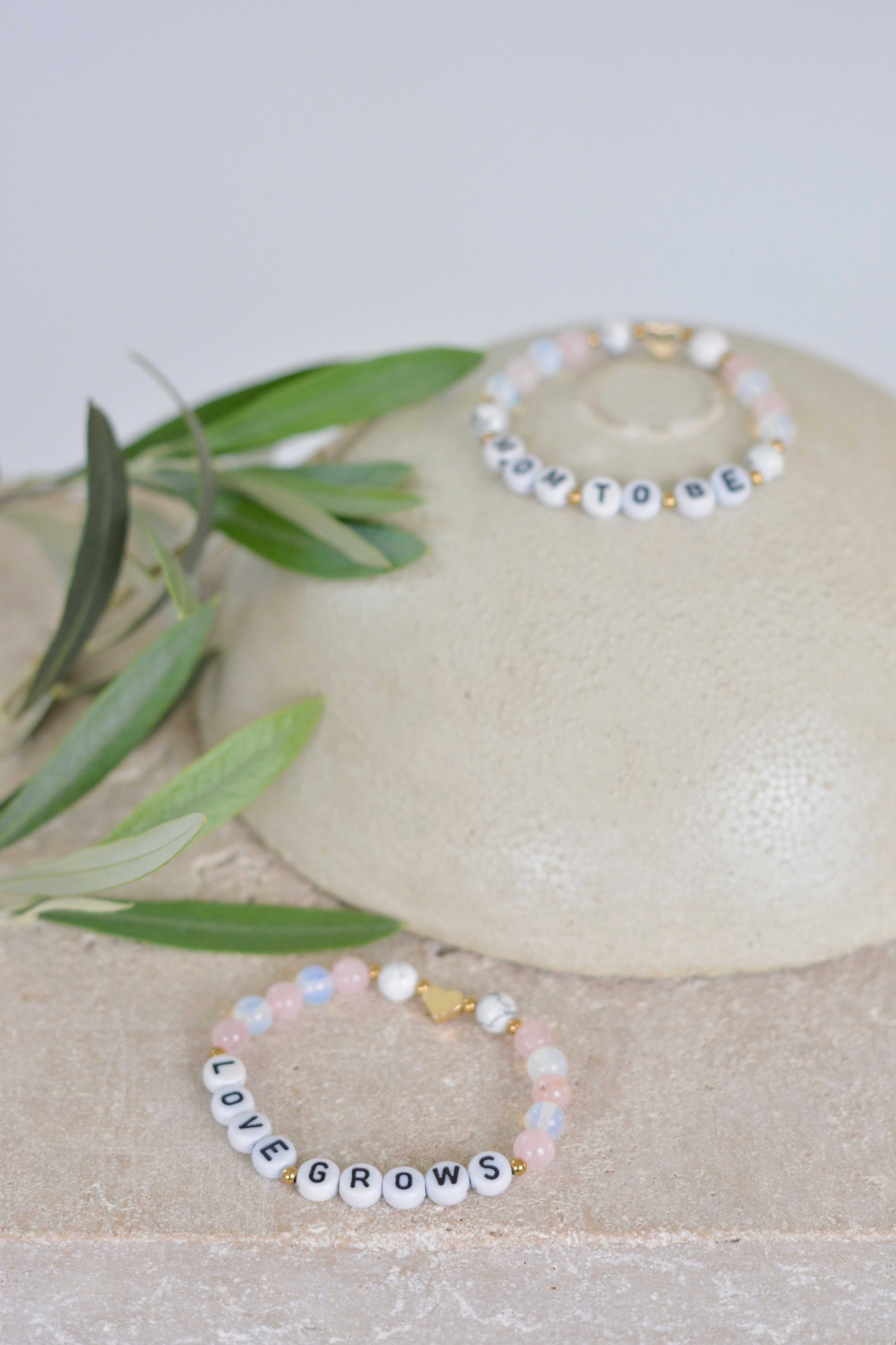 Love Grows Mom to be Armband - Geschenk zur Schwangerschaft