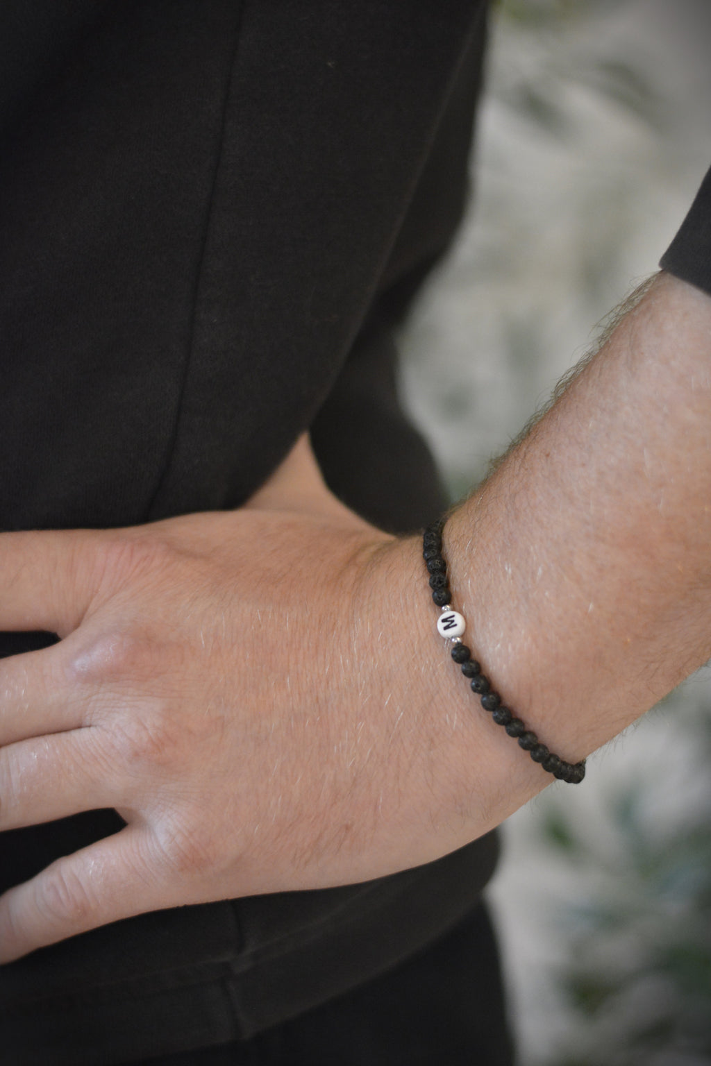 Lavaperlen‑Armband – personalisierbar mit Initialen
