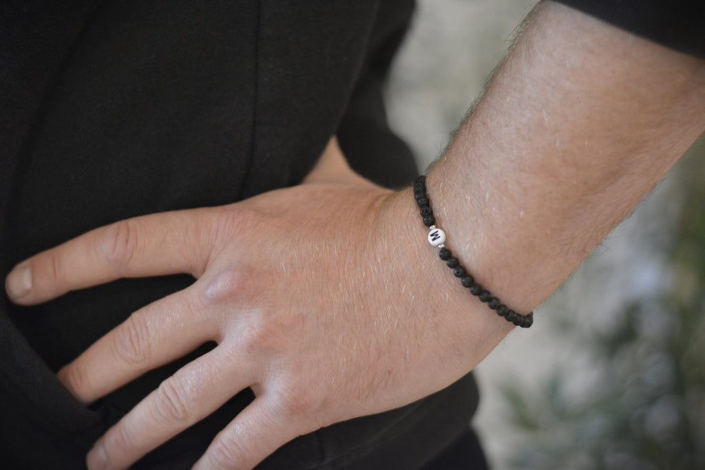 Lavaperlen‑Armband – personalisierbar mit Initialen