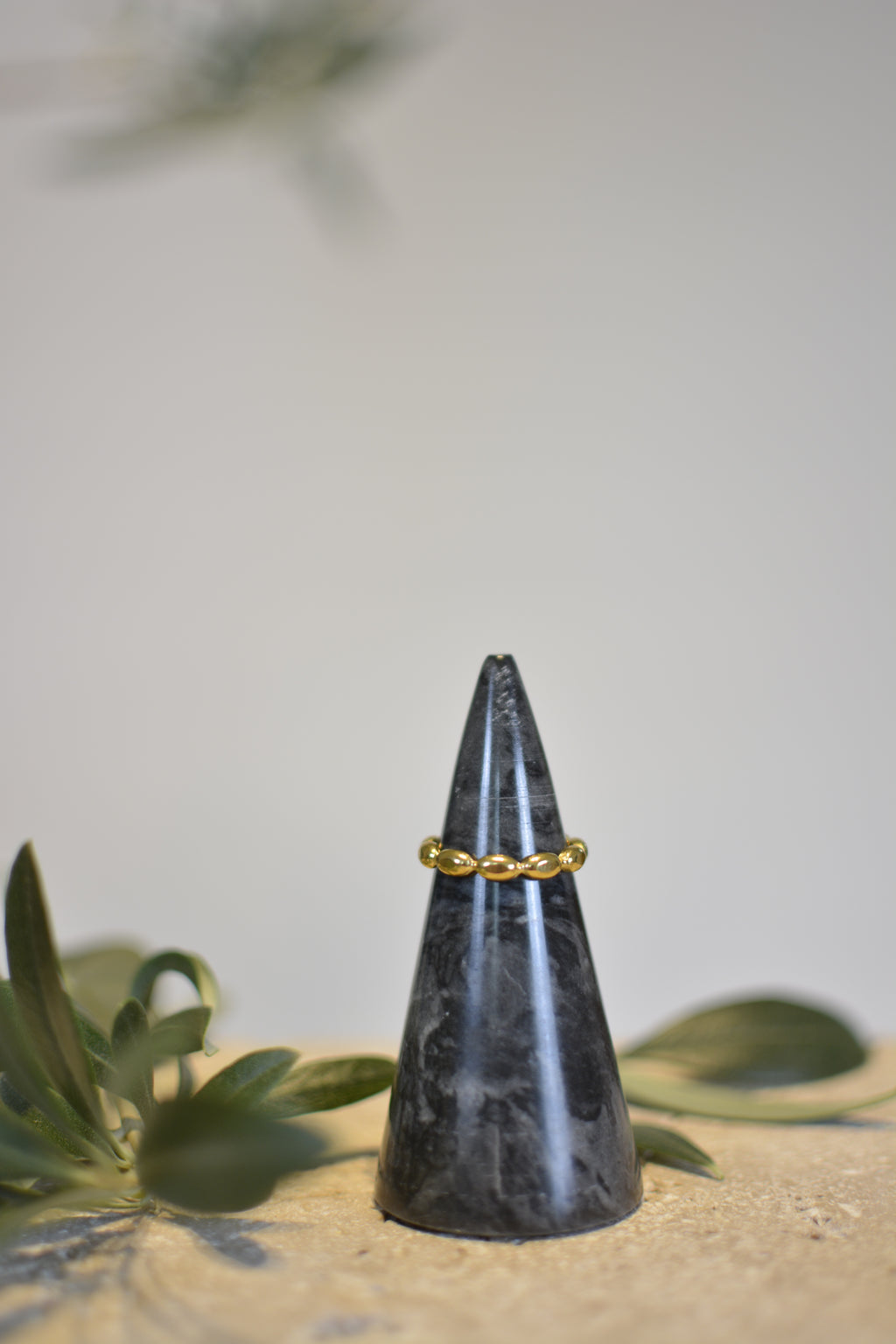 Bubbles Ring – Offener Ring aus Edelstahl