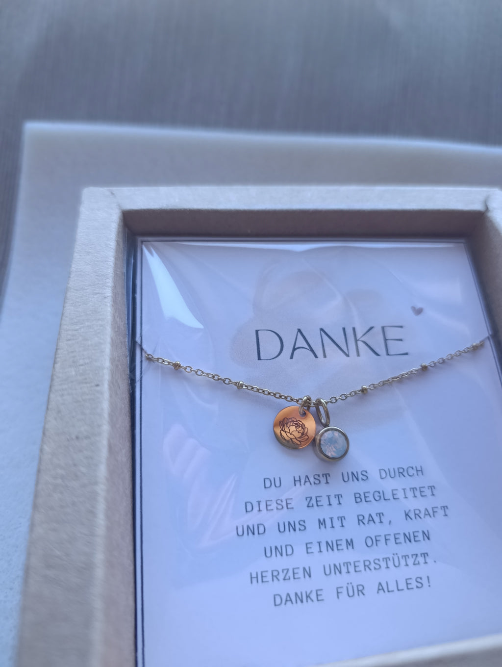 Kette - Geschenk für Deine Hebamme - Pfingstrose inkl. Geschenkverpackung