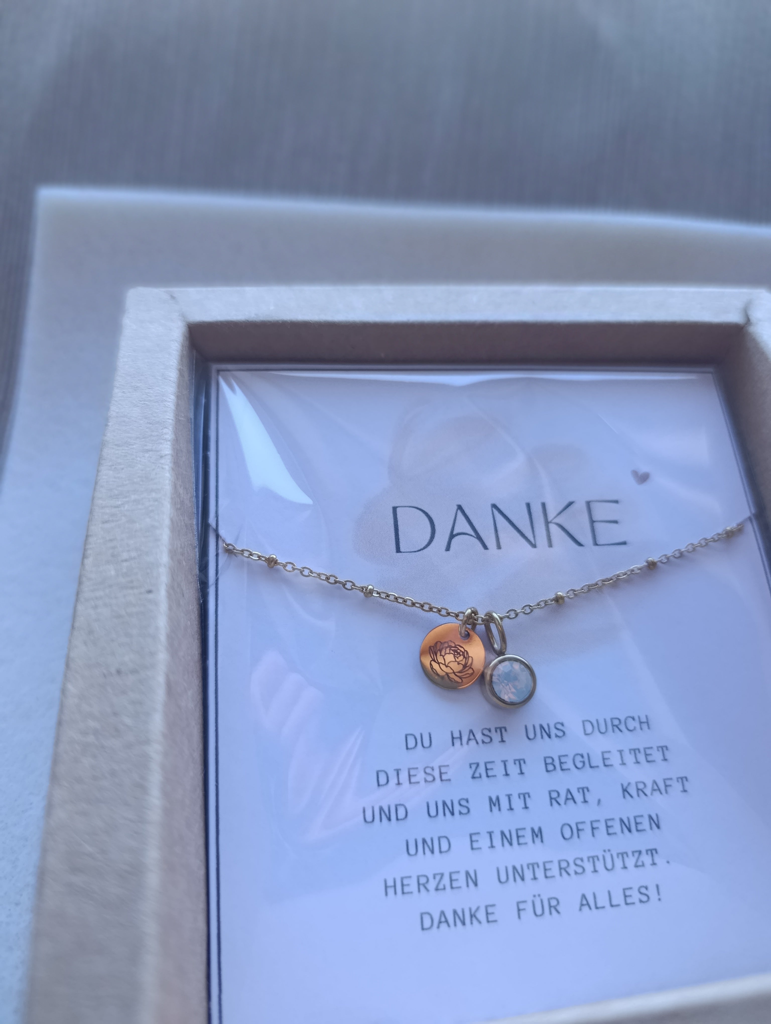 Kette - Geschenk für Deine Hebamme - Pfingstrose inkl. Geschenkverpackung