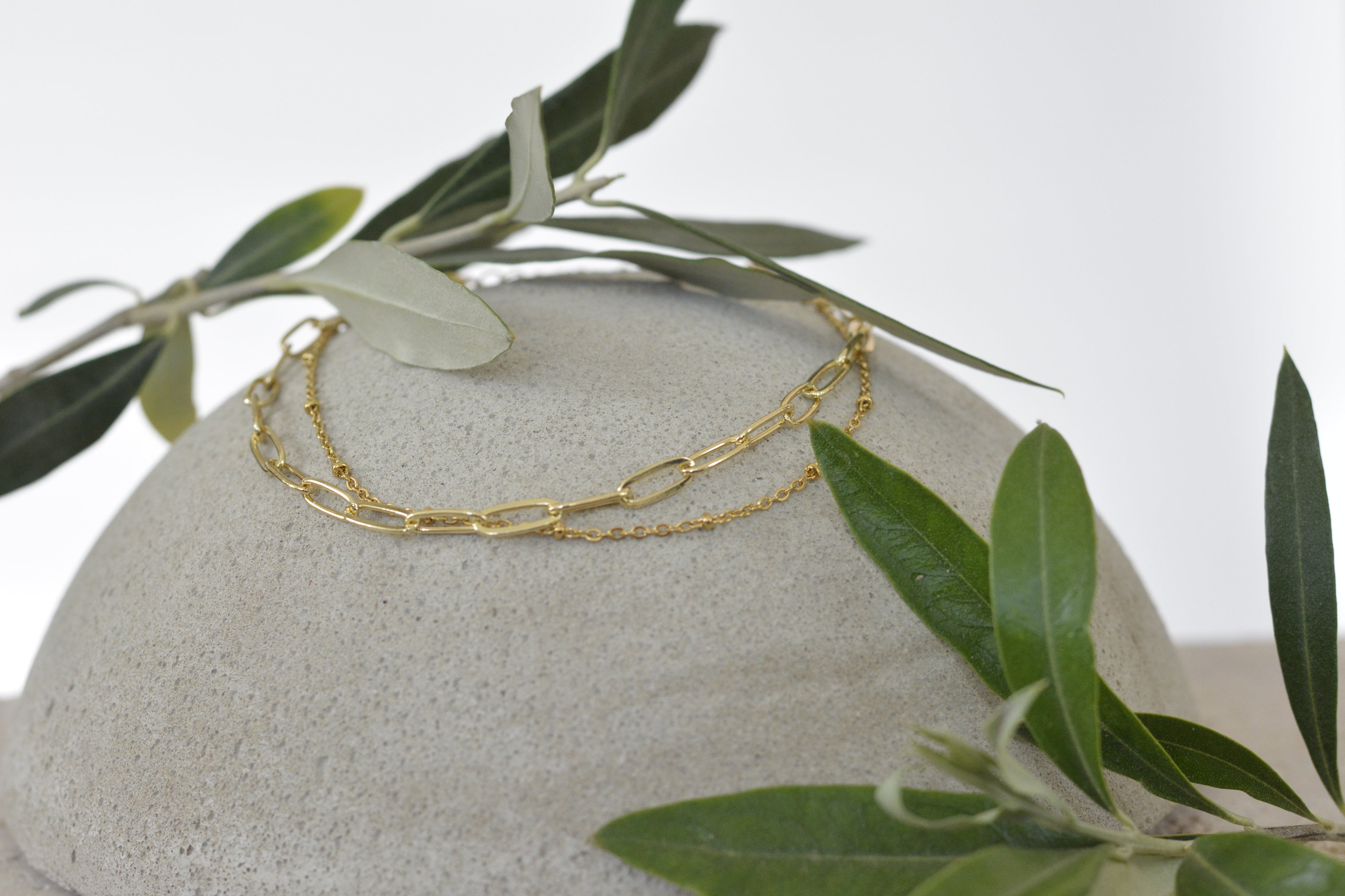 Layering-Fußkettchen „Duo“: Kombination aus Paperclip-Kette und feiner Kugelkette