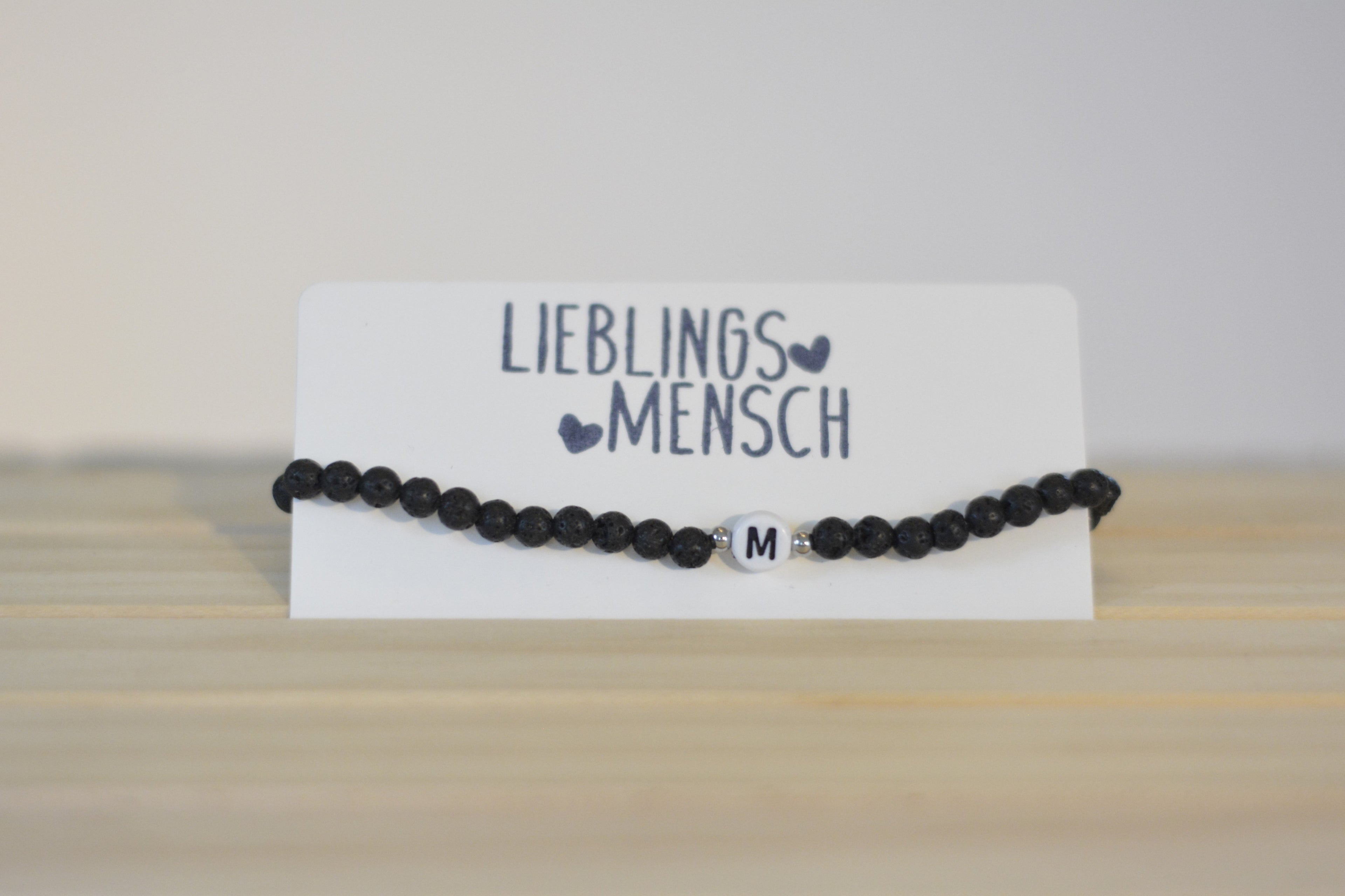 Lavaperlen‑Armband – personalisierbar mit Initialen