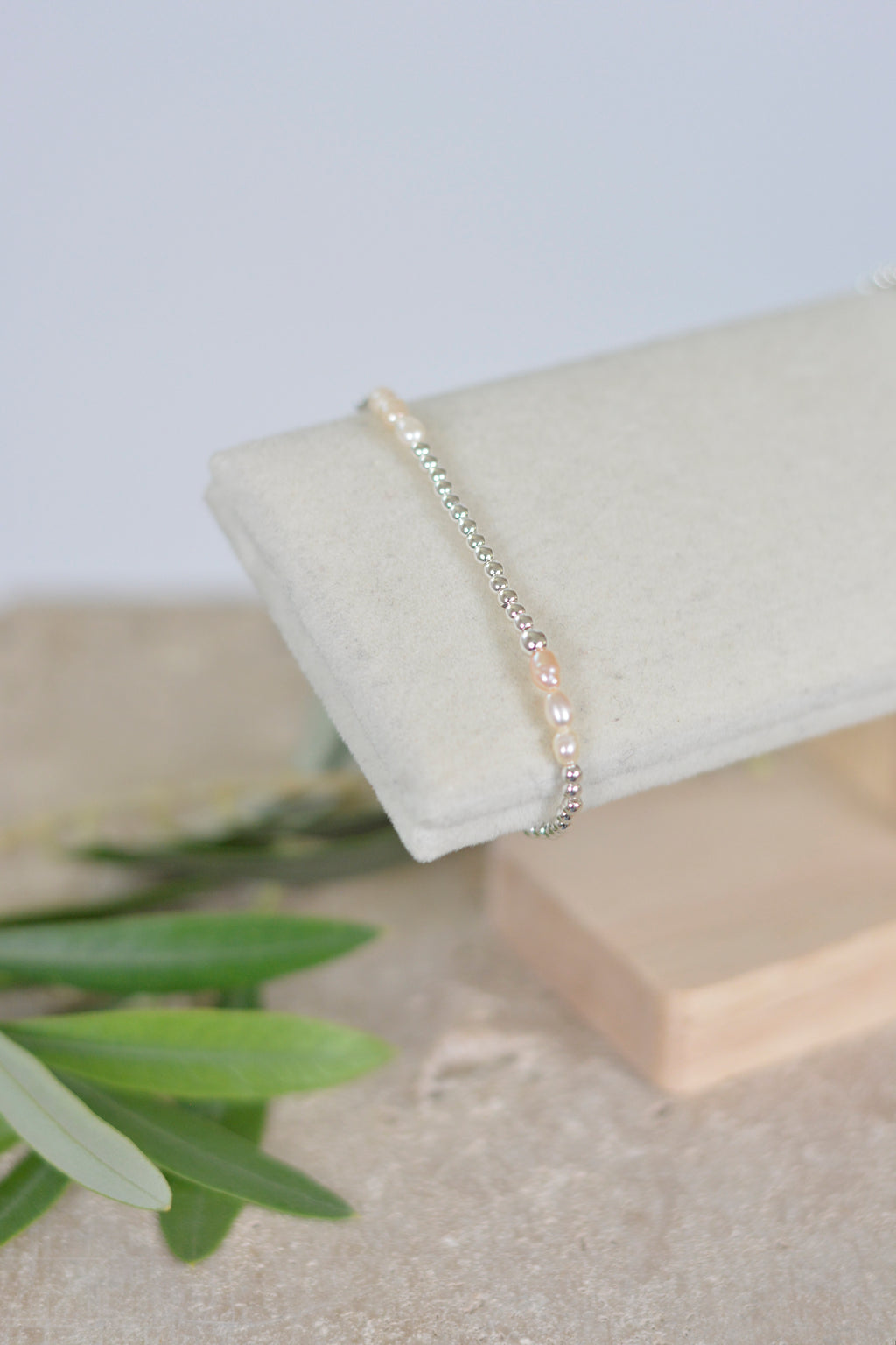 Modern Pearl Bracelet – Hämatit-Perlenarmband silber-glänzend