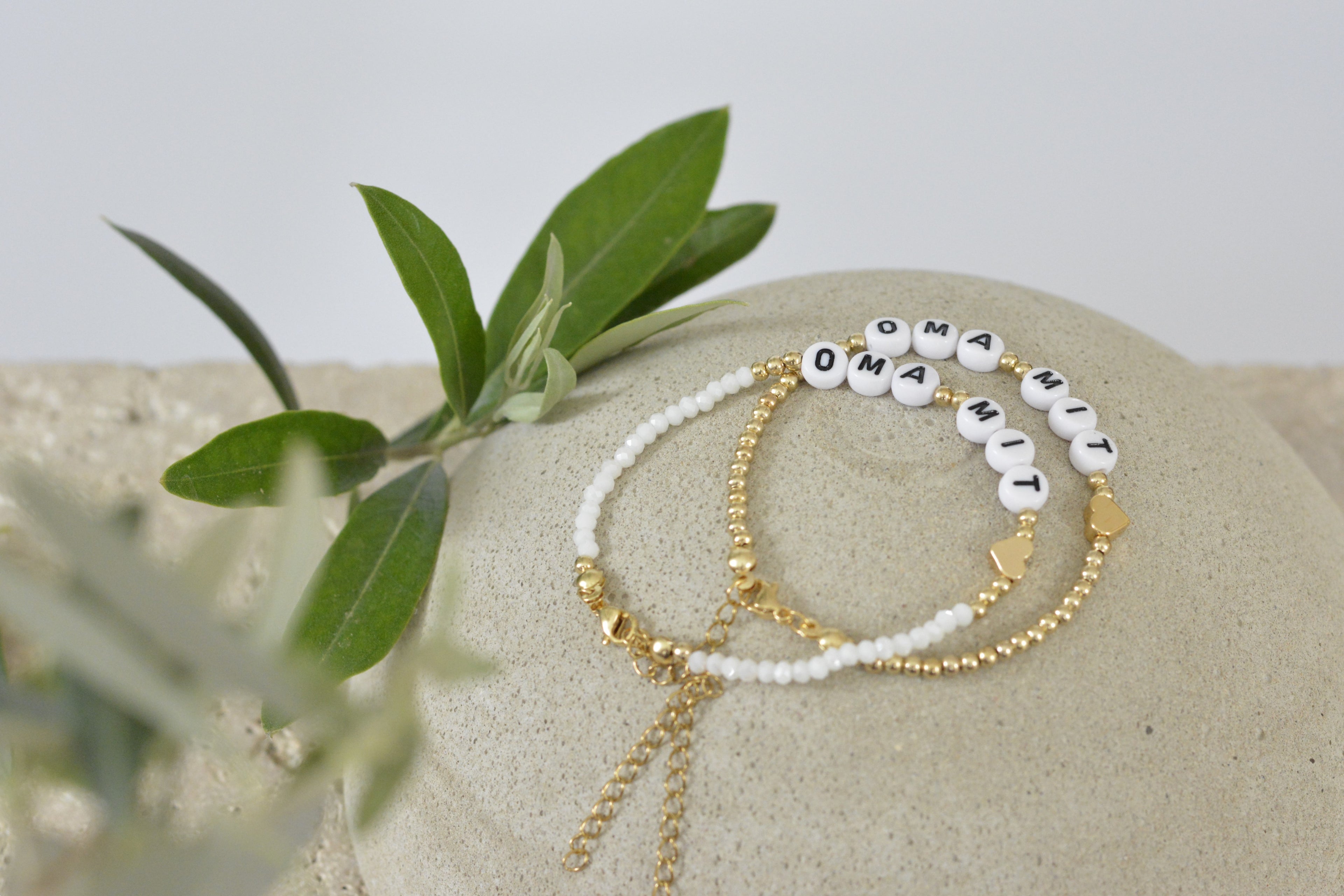 Geschenkarmband für Omas - Oma mit Herz - gold oder weiß
