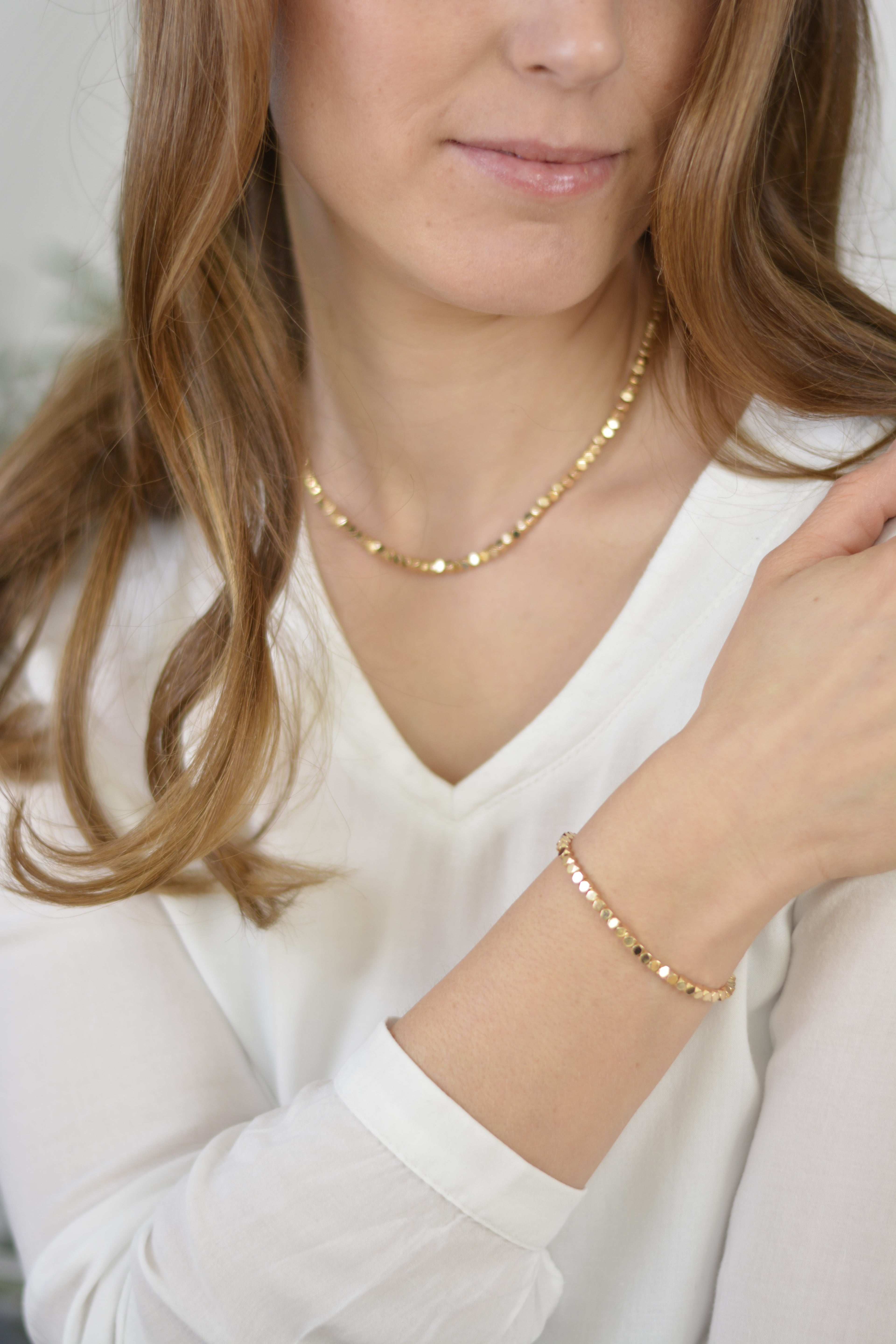 Minimalistisches Kugelarmband in Gold-Optik