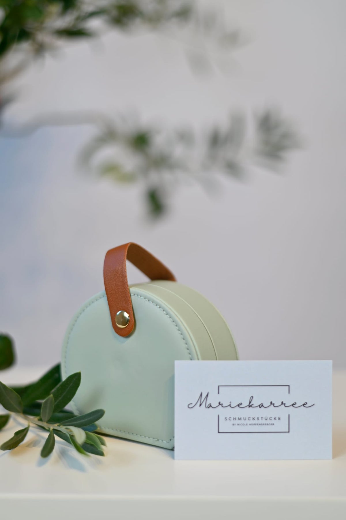 Schmuckbox mint salbei - für Ringe und Ketten - Reiseverpackung