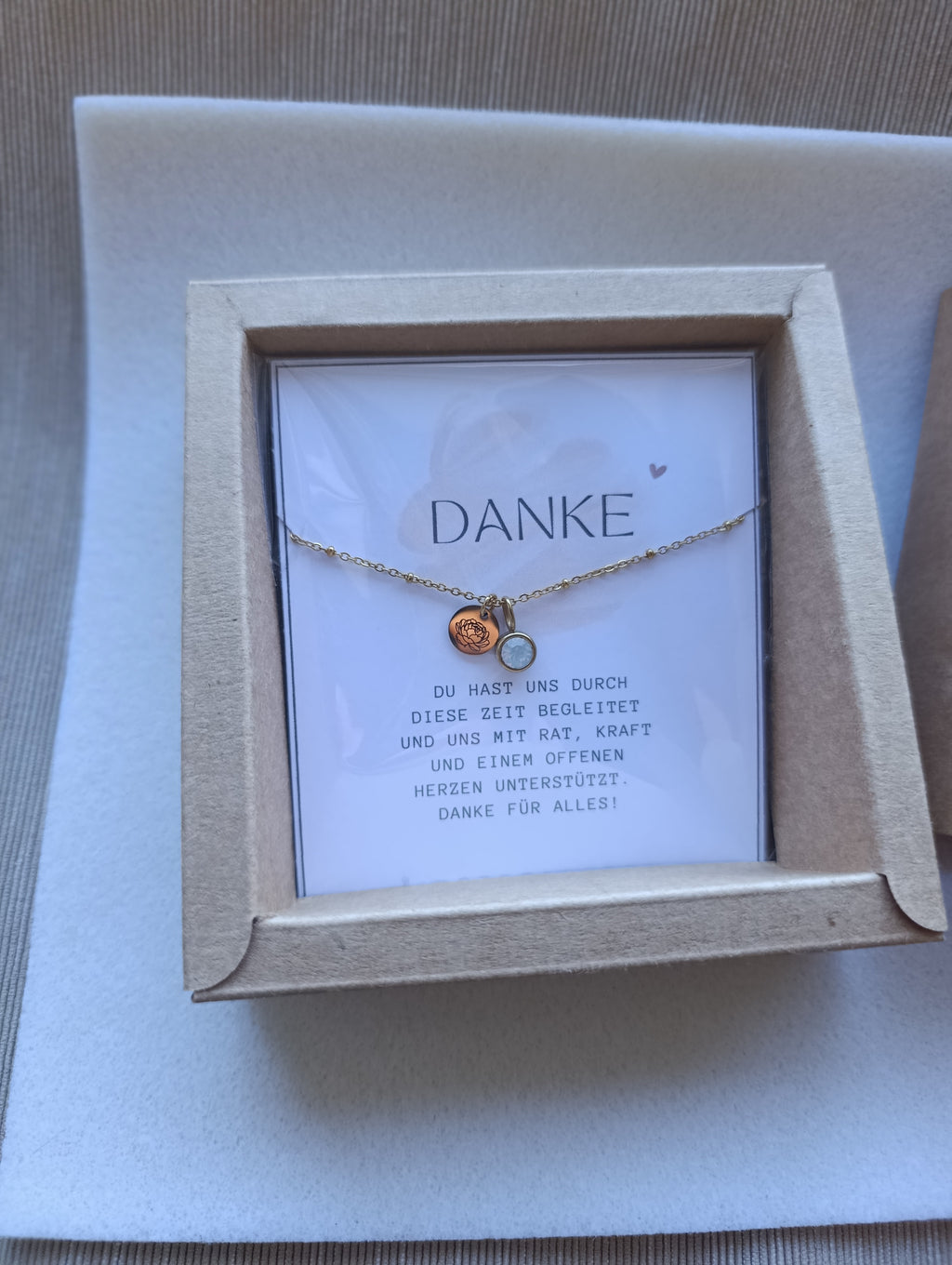 Kette - Geschenk für Deine Hebamme - Pfingstrose inkl. Geschenkverpackung