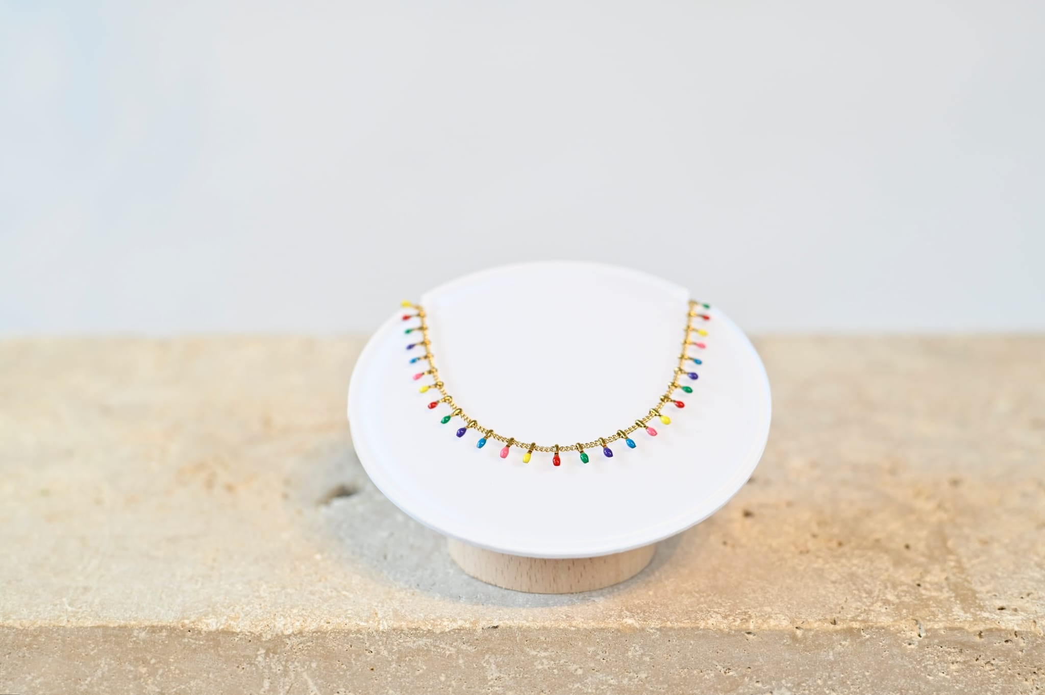 bunte Fußkette - hängende bunte Gliederkette