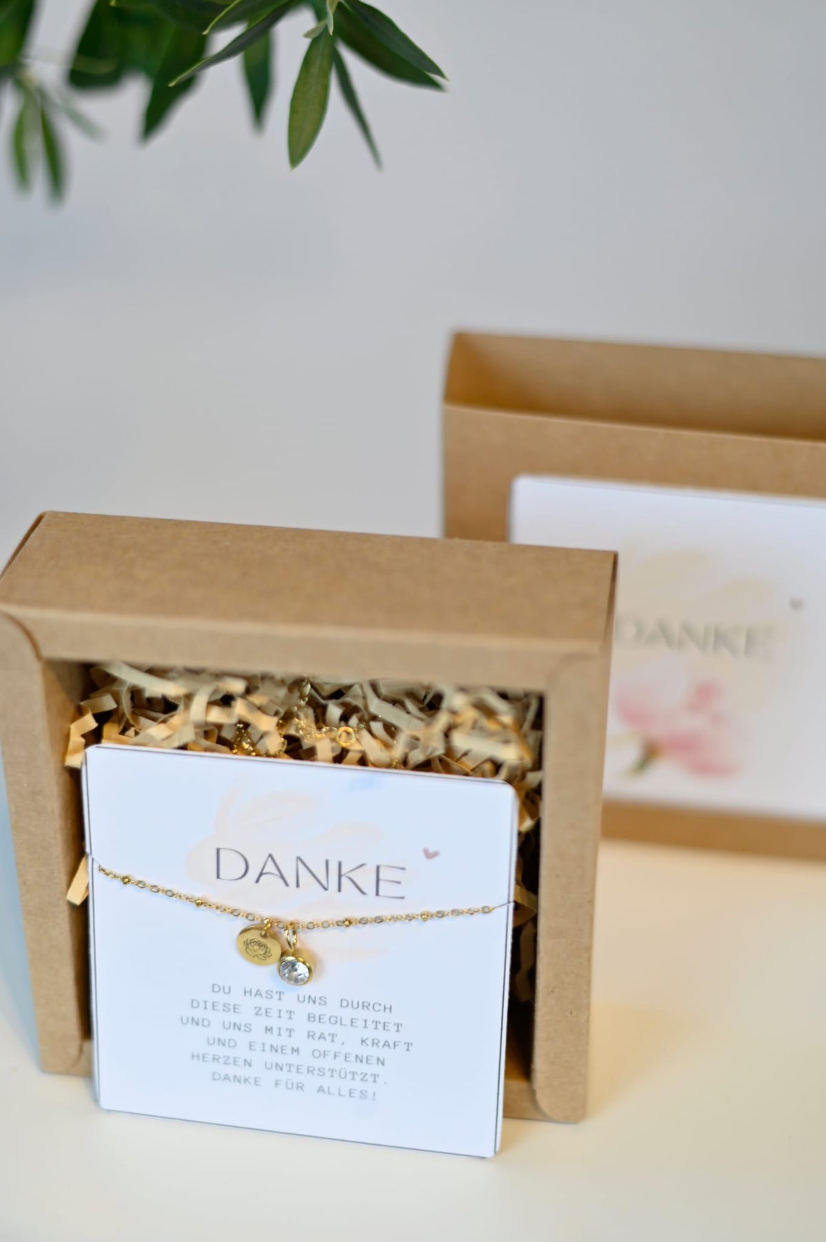 Kette - Geschenk für Deine Hebamme - Pfingstrose inkl. Geschenkverpackung