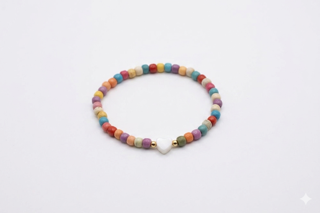 Sommerliches Armband mit bunten Steinperlen - Perlmuttherz als Highlight